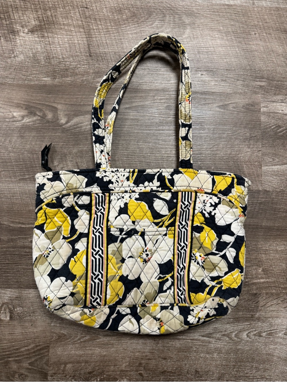 Vera Bradley Mandy Toe Bag in Retired Dogwood Pattern